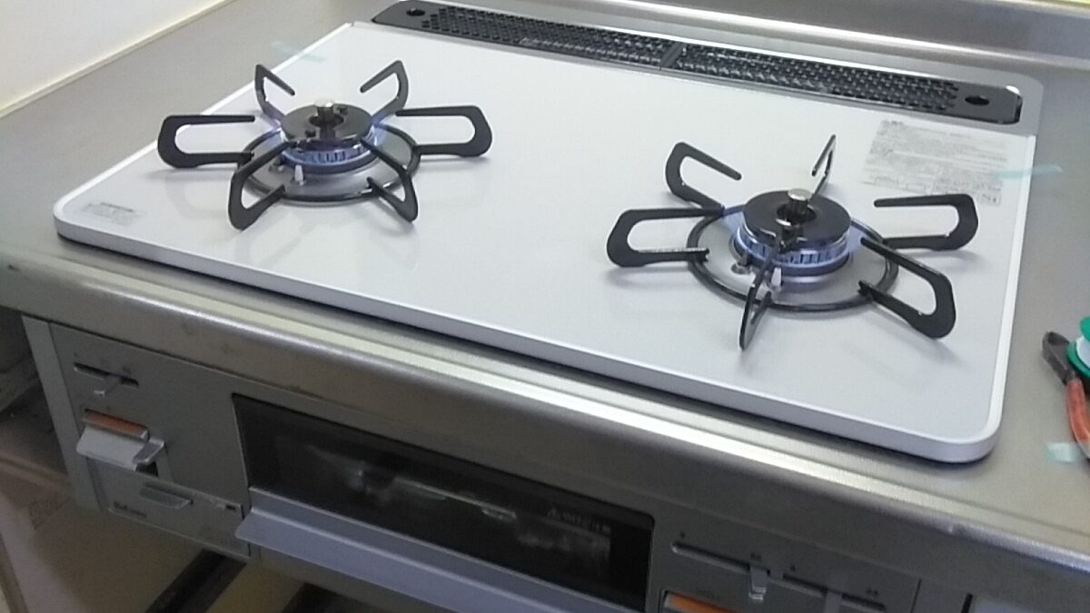 土浦市　新治地区　大畑で　パロマのシステムキッチン用コンロPD-200WS シストSistoの取付画像です。