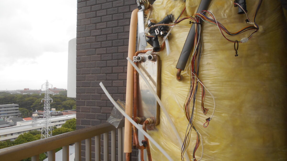 エコキュートの配管劣化　お気軽に　ご連絡くださいませ。