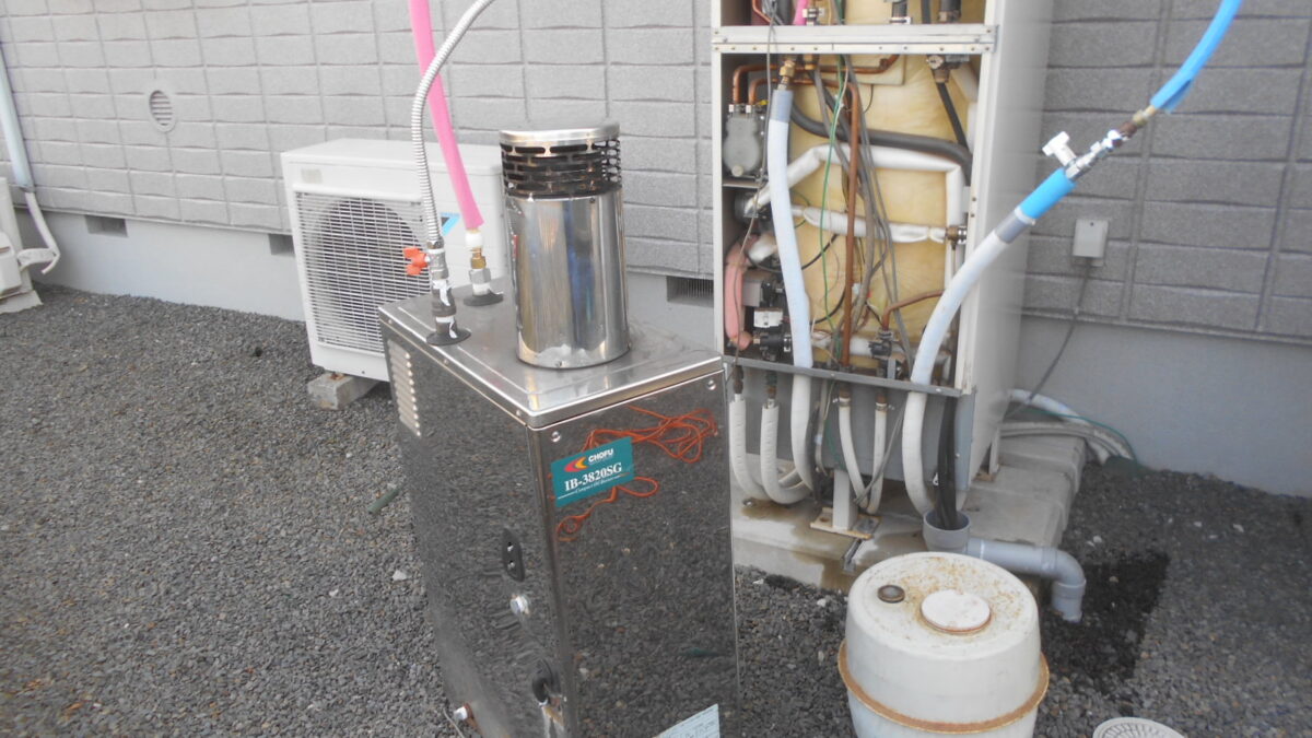 突然　エコキュートが壊れた。　不調で困った。そんな場面に遭遇した時は、　