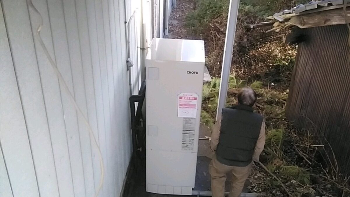 三菱エコキュートから長府EHP3705BXエコキュートへ交換です。